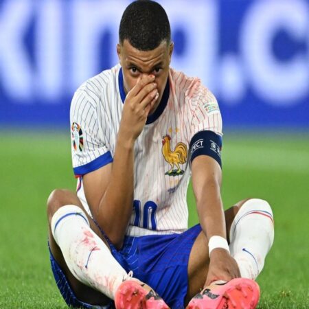 Autriche 0-1 France : Kylian Mbappé ensanglanté sort avec le nez cassé alors que les Bleus arrachent une victoire à l’Euro 2024