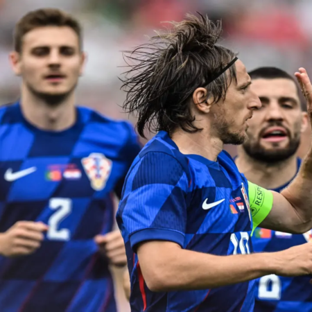 Le Portugal succombe à la Croatie 2-1 sans Ronaldo ; l’Espagne domine l’Irlande du Nord 5-0